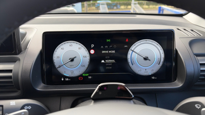 Hyundai INSTER 85kW 02 49kWh 5dr Auto Electric Hatchback - Image 29
